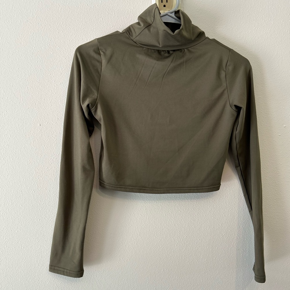 Mock Turtle Neck Long sleeve Crop